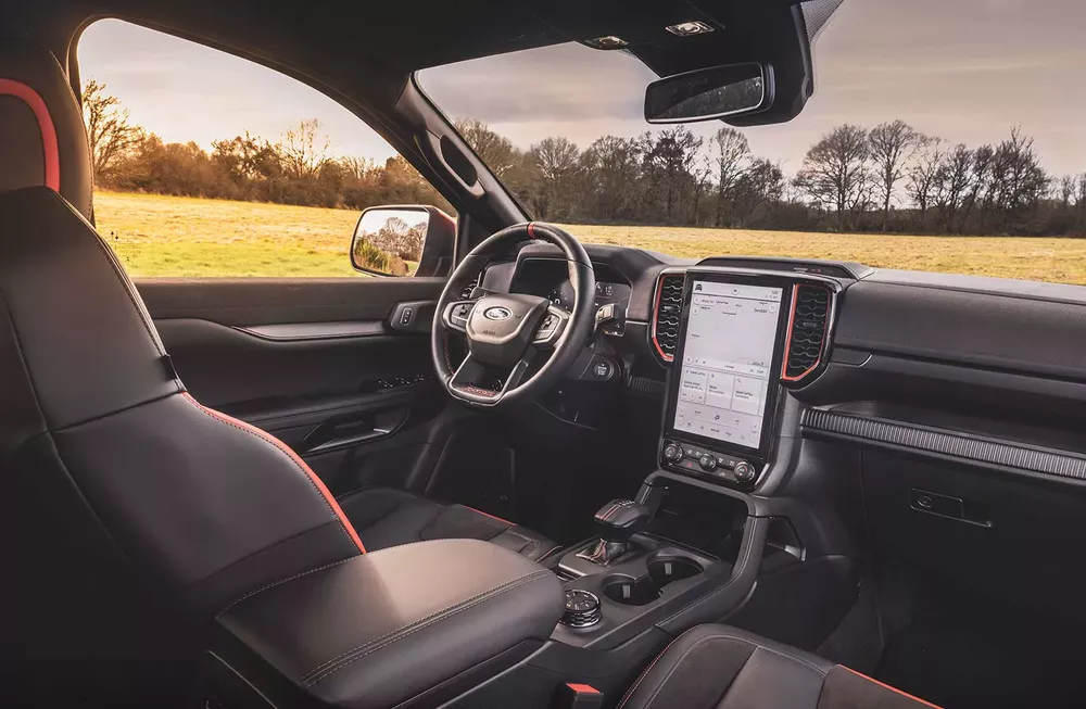 Ford-Ranger-Raptor-2023-interior-1