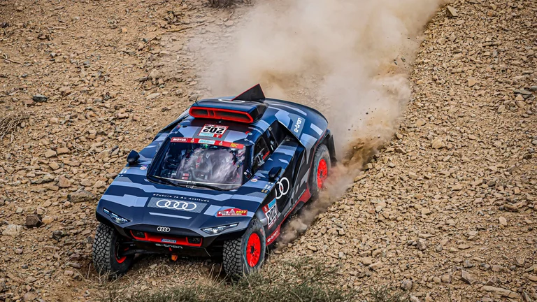 carlos sainz audi etron