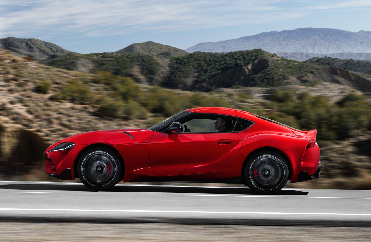 Toyota-Supra-2020-barrido