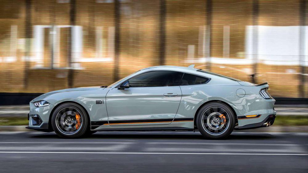 Mustang-Mach-4