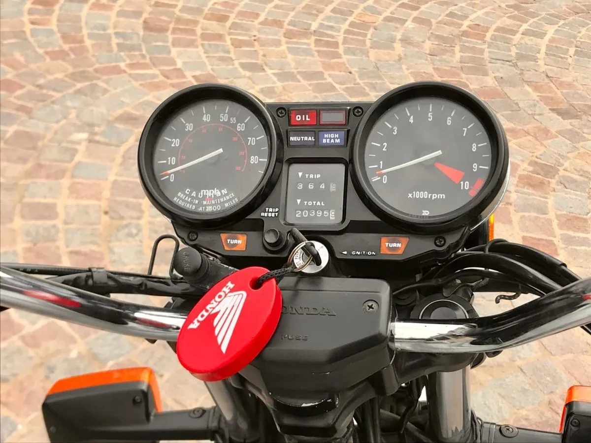 honda-cb-750-f-1980-D_NQ_NP_656073-MLA43080766374_082020-F