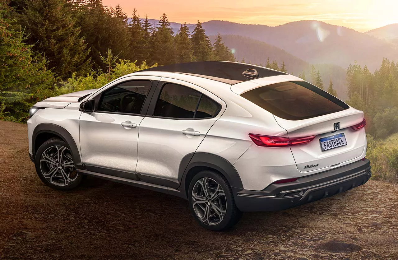 fiat-fastback-1-trasera