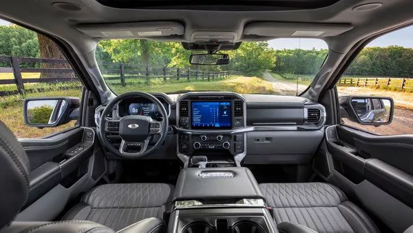 el-interior-de-la-ford___FjCU3UIpL_600x338__1