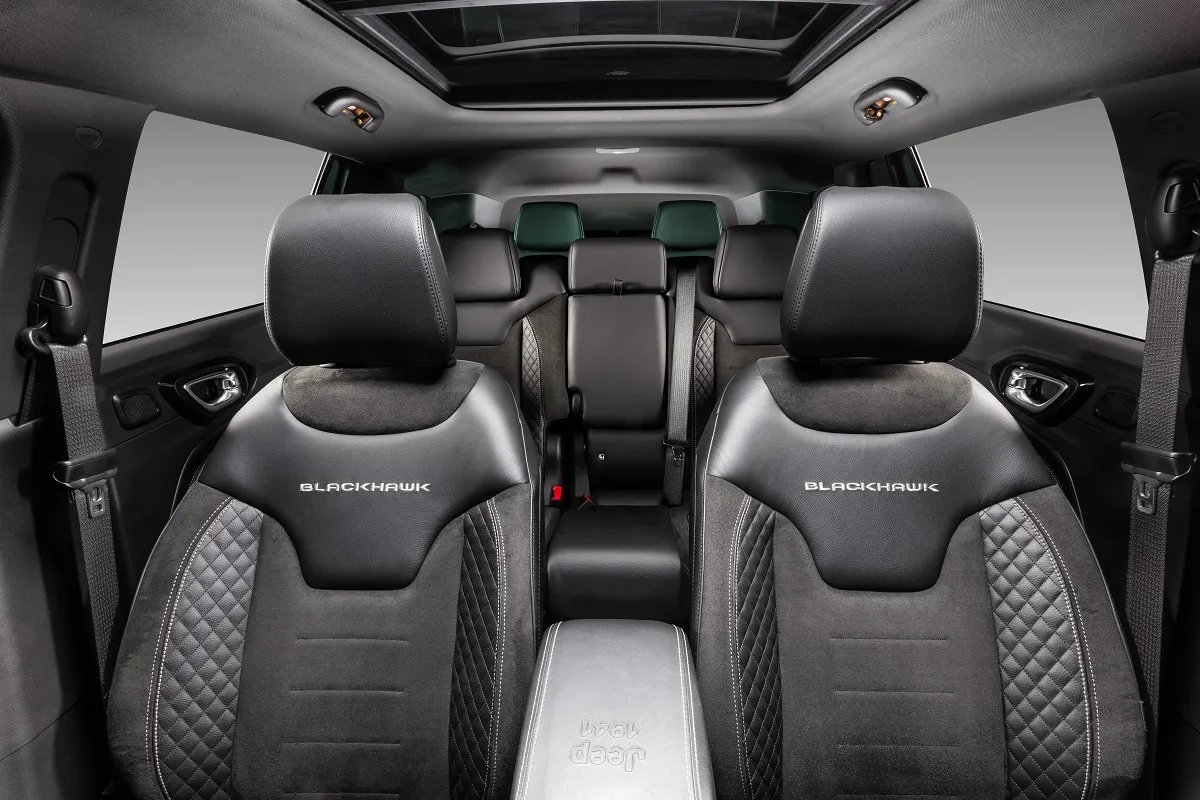 Commander_Blackhawk_070