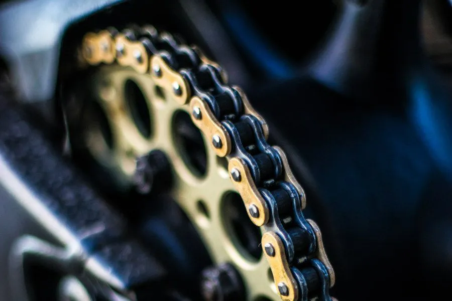 revisar-cadena-de-moto