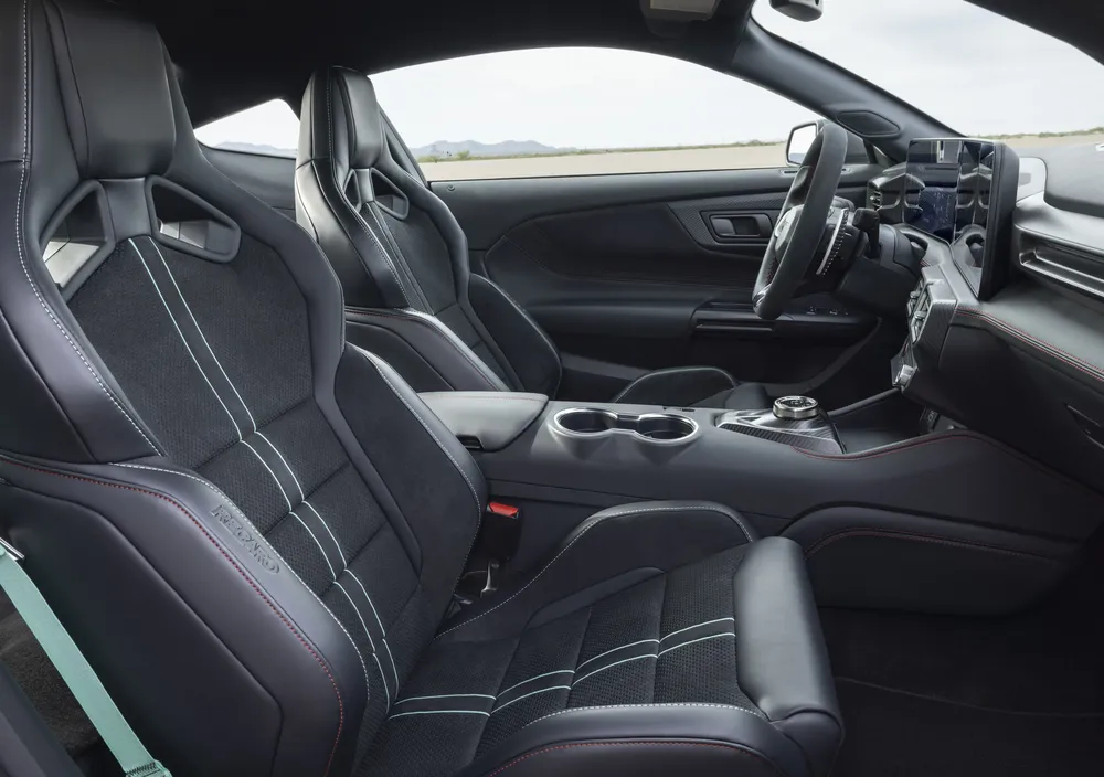 2026_Mustang_Dark_Horse_SC_Track_Pack_22_3844